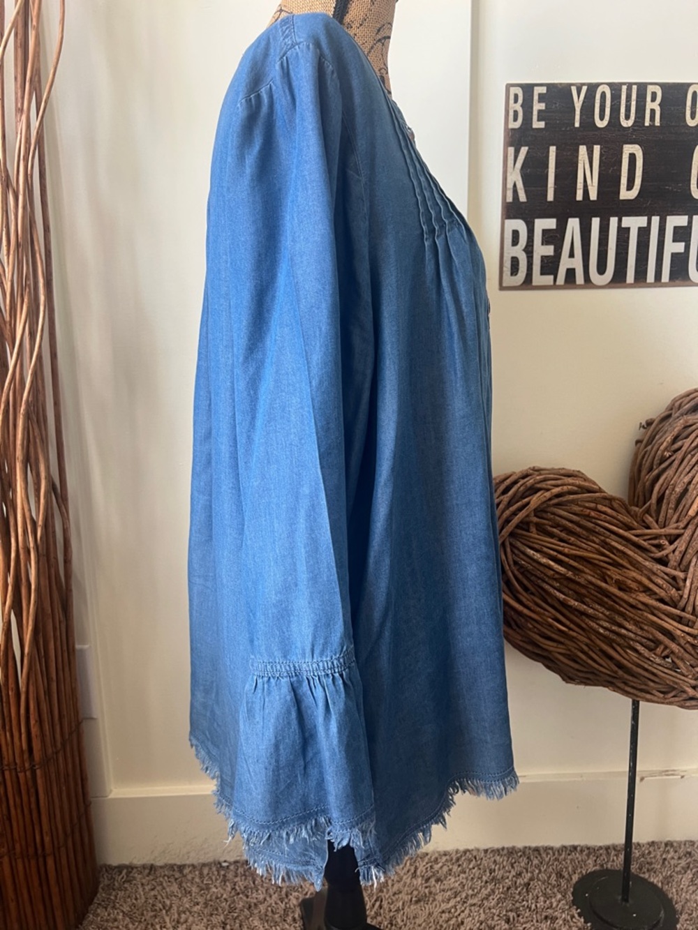 Embroidered Blue V-Neck Tunic Top - Picture 4 of 7
